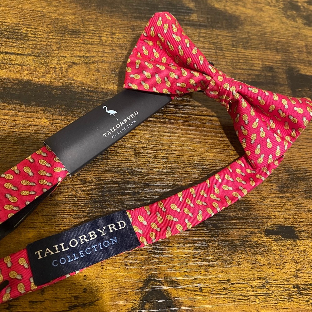 Tailorbyrd Collection Pink Silk Pineapple Bow Tie Summer Pre-Tied Mens Formal